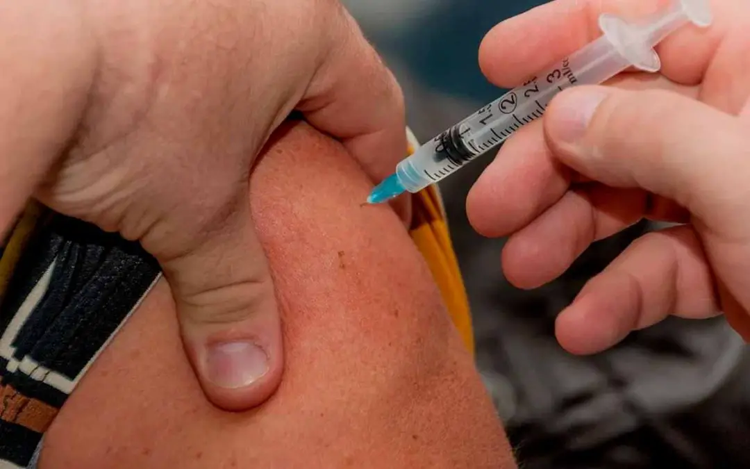 Autoridades llaman a respetar a vacunadores que han sido agredidos por escasez de vacunas