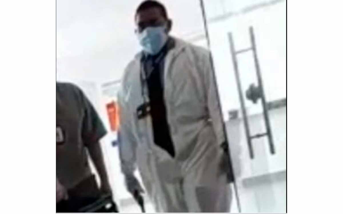Murió paciente celador amenazó pistola