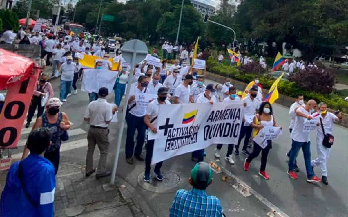 trabajadores Quindío denuncian obligaron a marchar