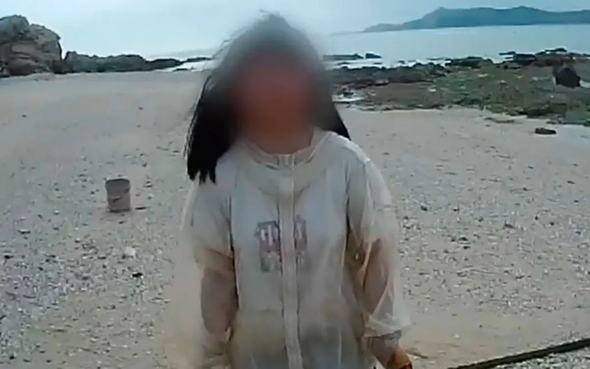 Castigaron a su hija enviándola a una isla desierta