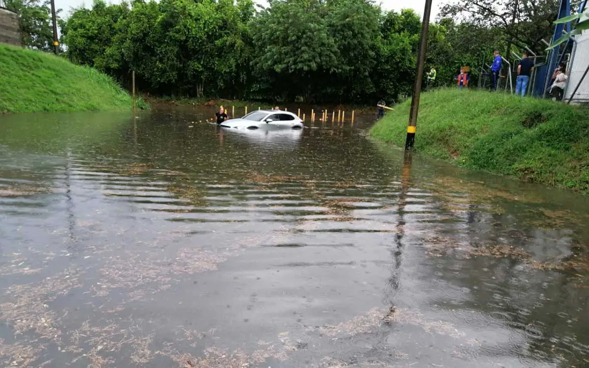 Inundaciones en La Tebaida por fuertes lluvias de las últimas horas