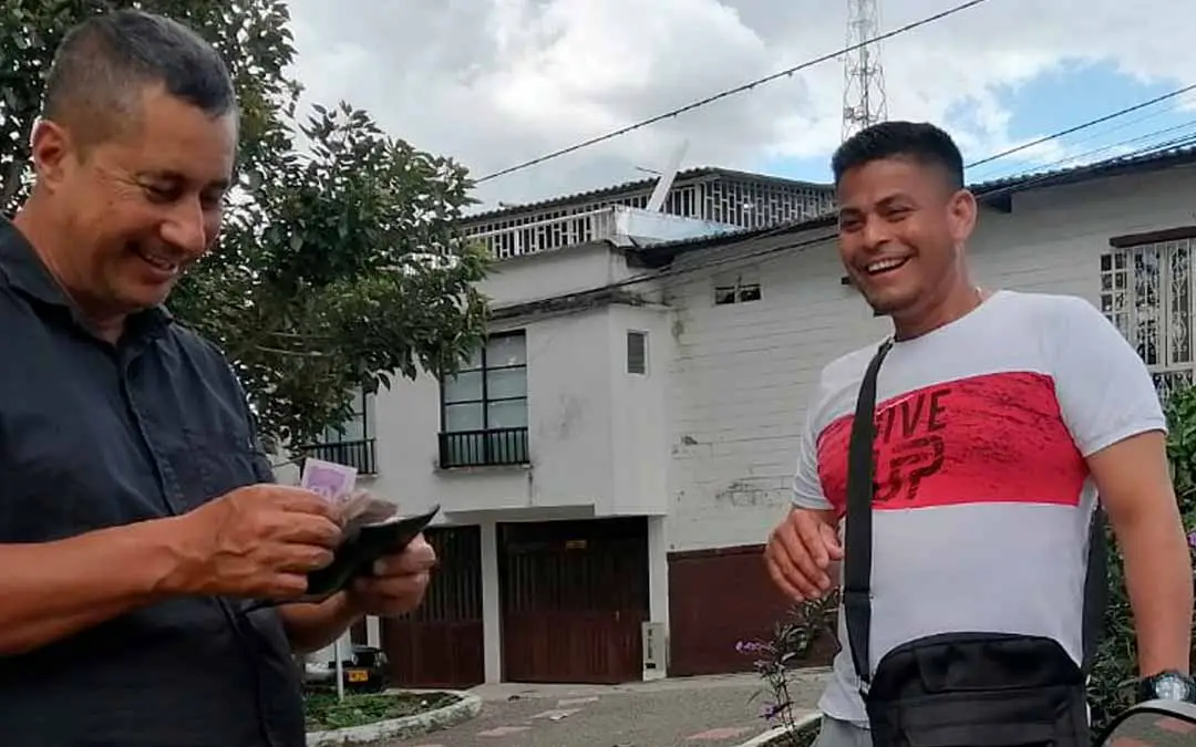 Venezolano devolvió un millón de pesos que se encontró en Calarcá