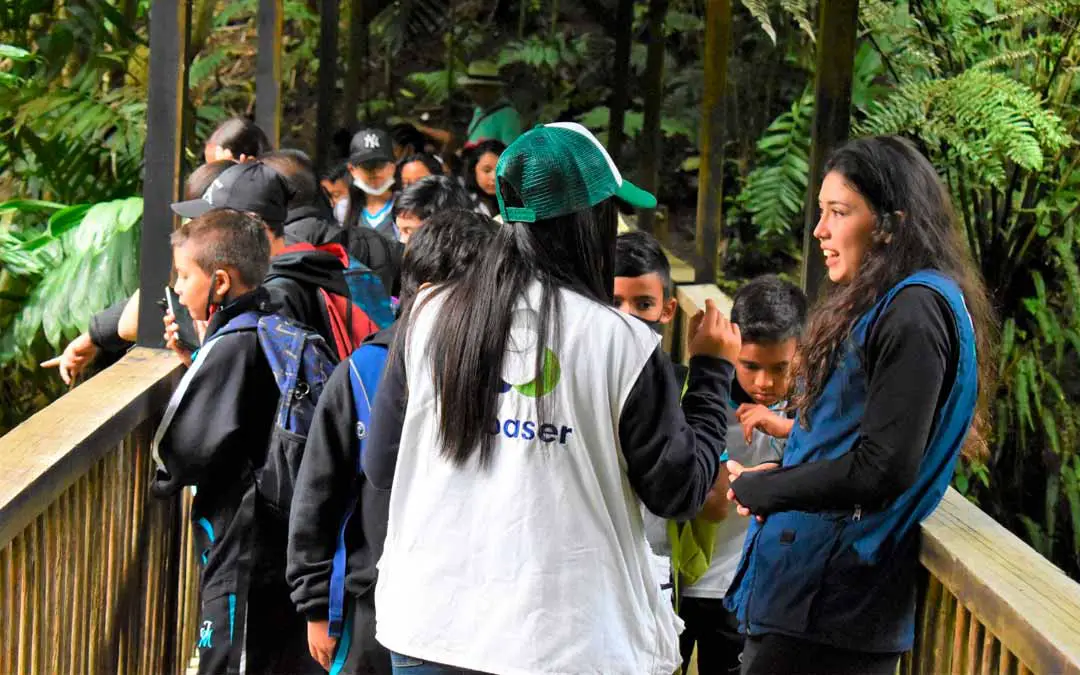 2.000 niños de Montenegro y La Tebaida visitaron el Jardín Botánico del Quindío con Urbaser