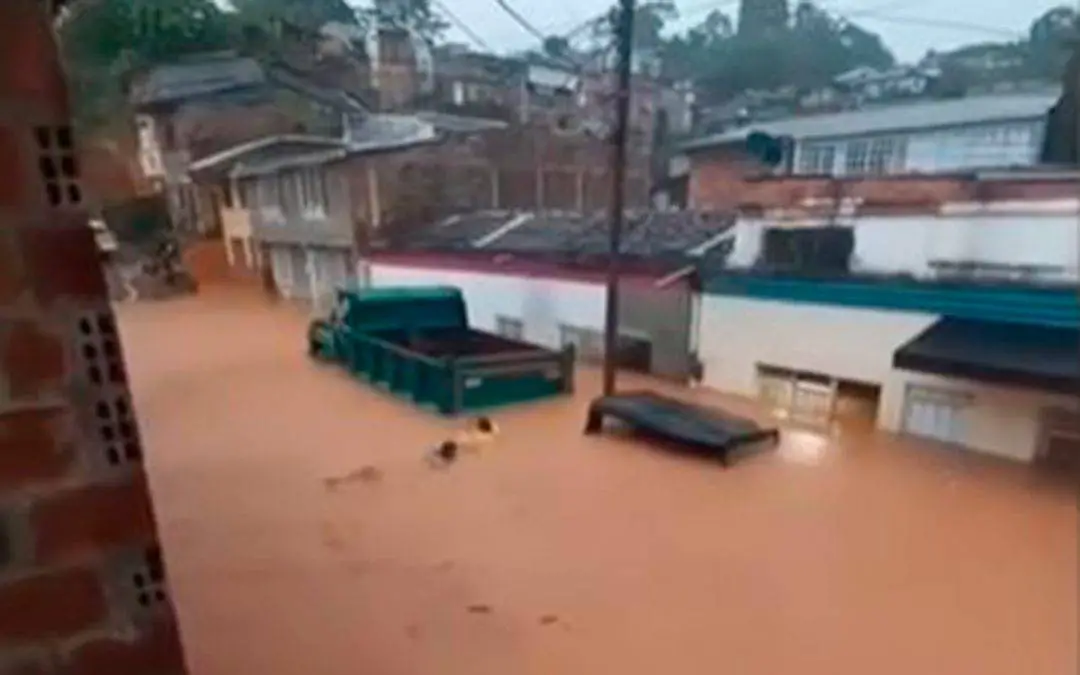 En video: Dramática situación por inundaciones en Sevilla. Emergencias también en Buga