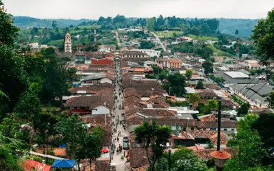 Salento entre los cuatro pueblos más coloridos de Colombia según Booking