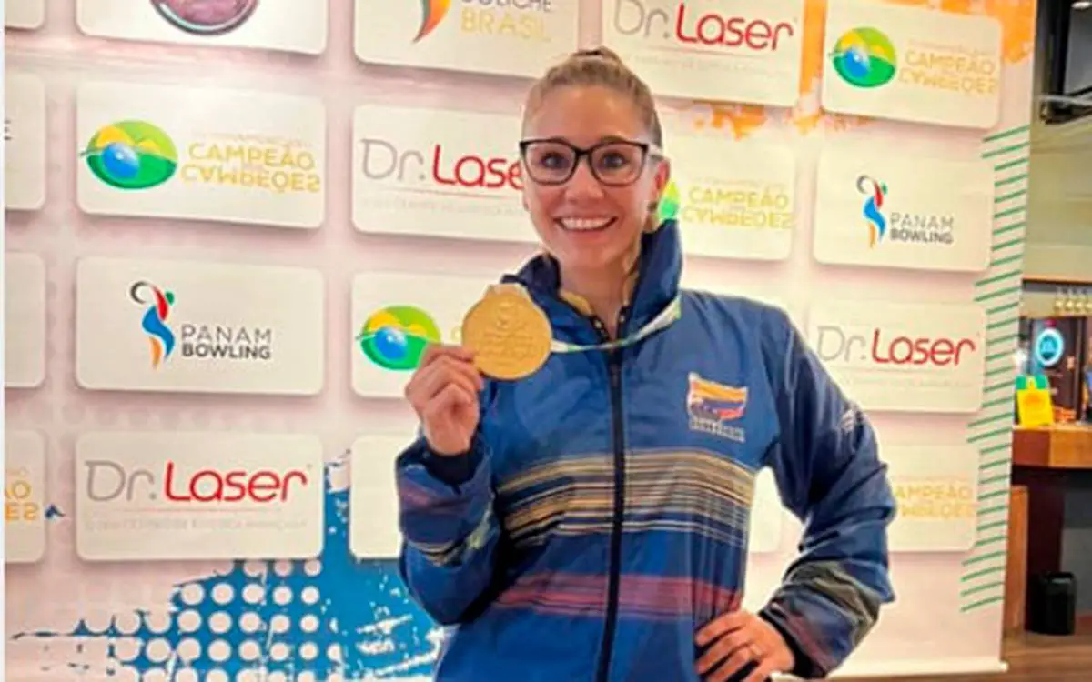 Clara Juliana Guerrero ganó oro y plata en panamericano de bolo