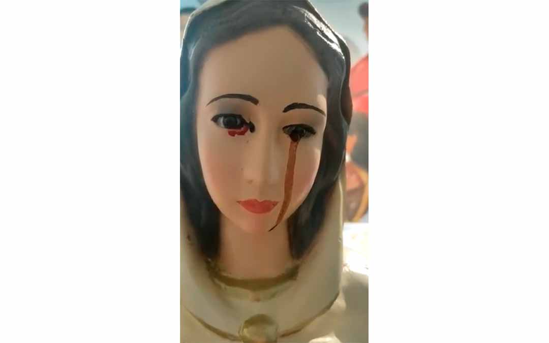 En Bucaramanga aseguran que una estatua de la Virgen María llora sangre