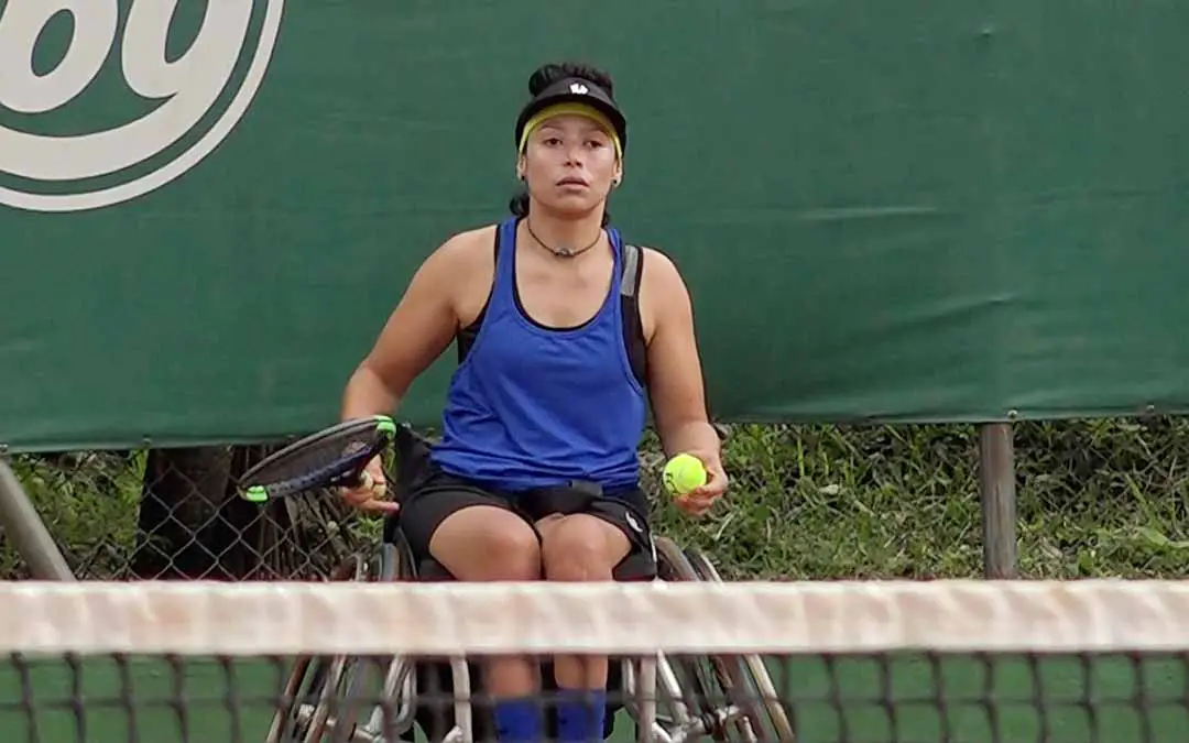 Calarqueña entre las 4 mejores del país en tenis de silla de ruedas