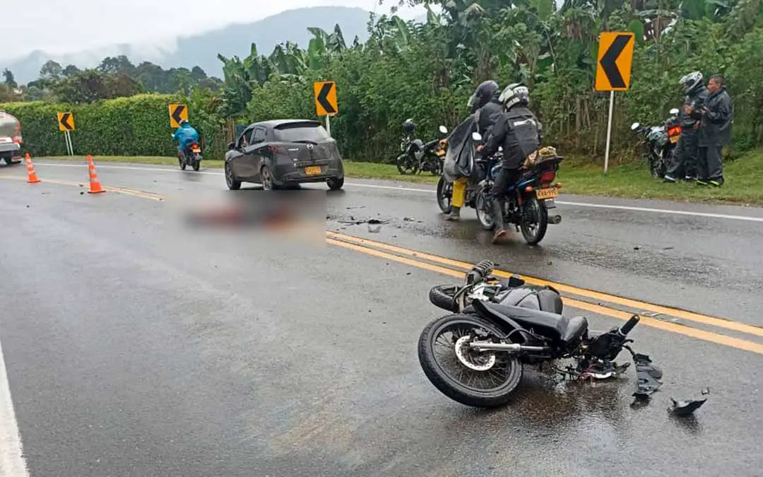 motociclista muerto en accidente en Calarcá