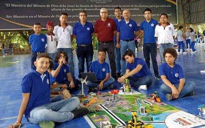Colegio Los Fundadores de Montenegro primer lugar en regional de robótica First Lego League