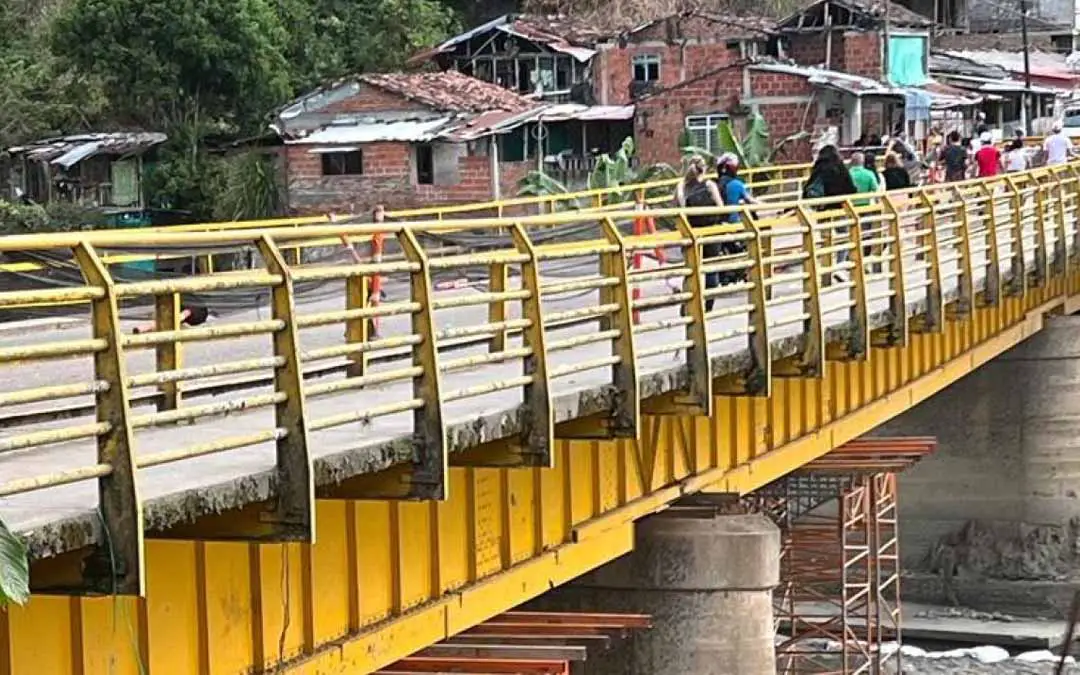 cierre total puente Barragán reparaciones