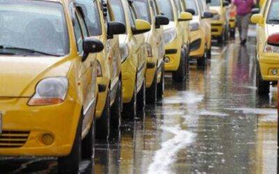 Gobierno subsidiará gasolina a taxistas en lugar de tarifa diferencial