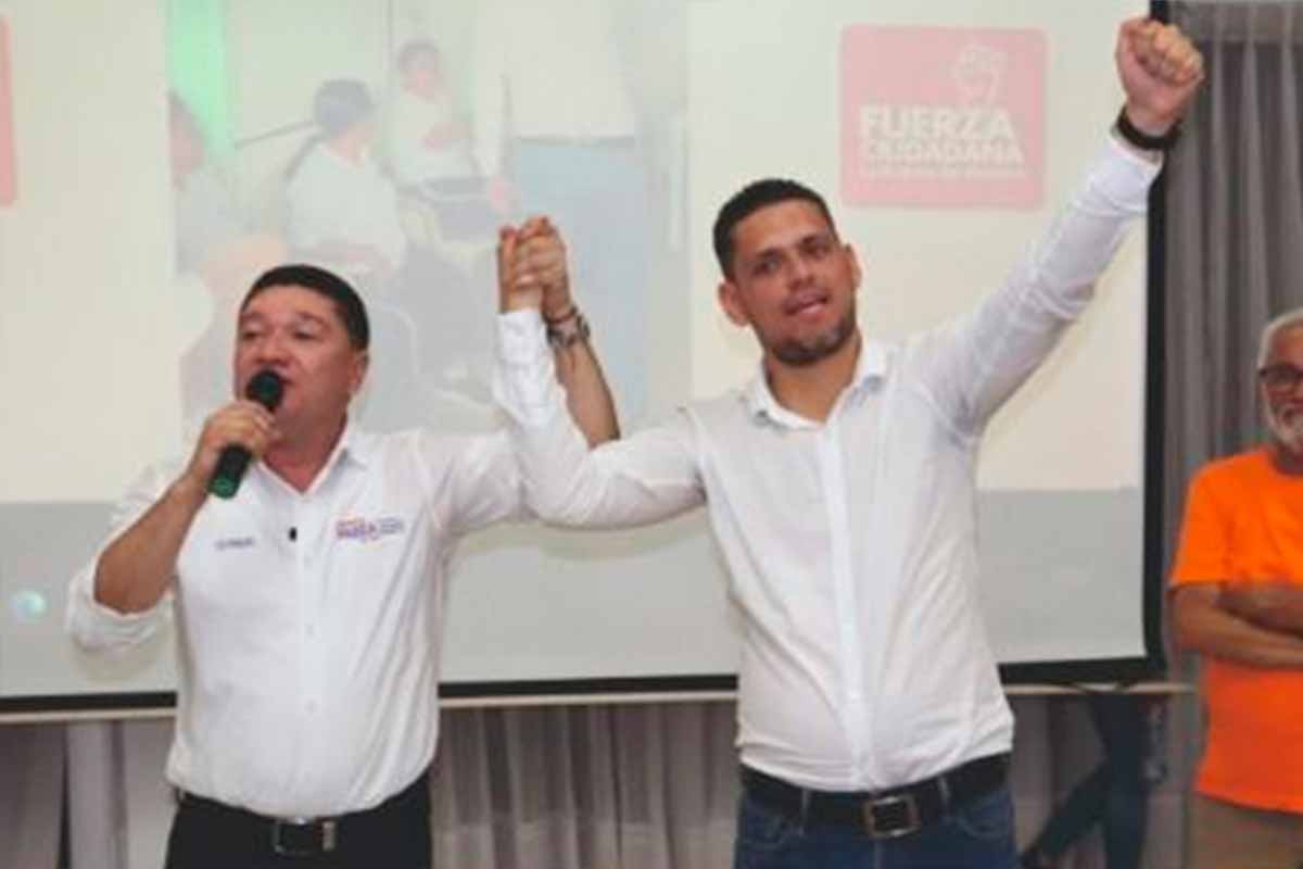 Parra reforzando su candidatura líderes del Quindío