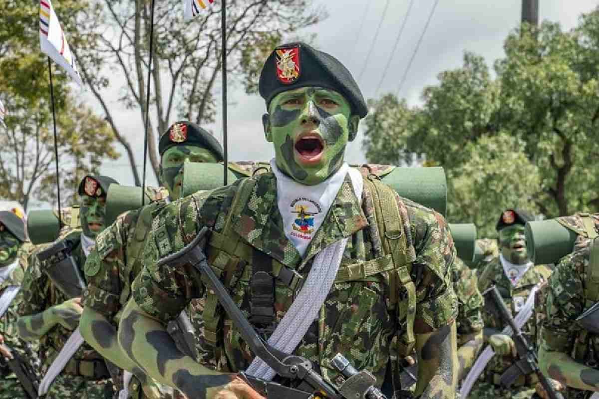 Génova sede aniversario Ejercito Nacional