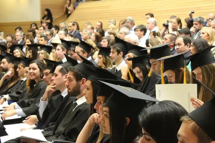 mejores y peores carreras para estudiar en Colombia