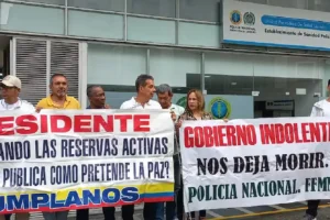 Usuarios de Sanidad Policial en Quindío protestaron