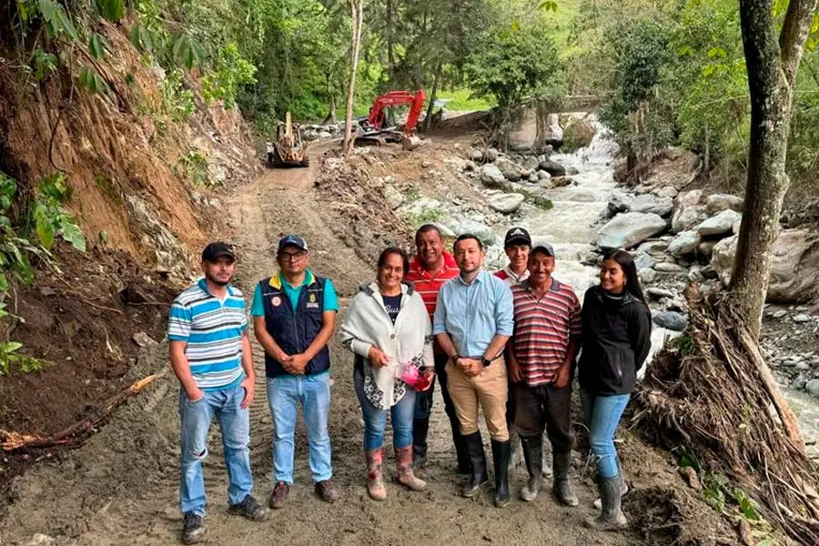 restablecen paso a la vereda Pedregales Alto en Génova