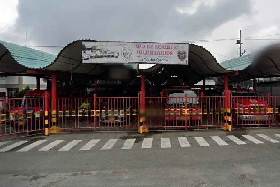 Bomberos y alcaldía de La Tebaida